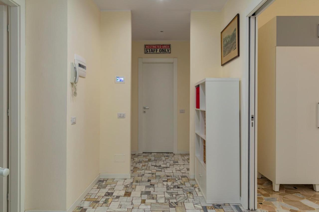 Ferienwohnung Joivy Modern 2Bed Flat With Balcony, 250M From M5 Foppa And M2 Sant'Agostino Mailand Exterior foto