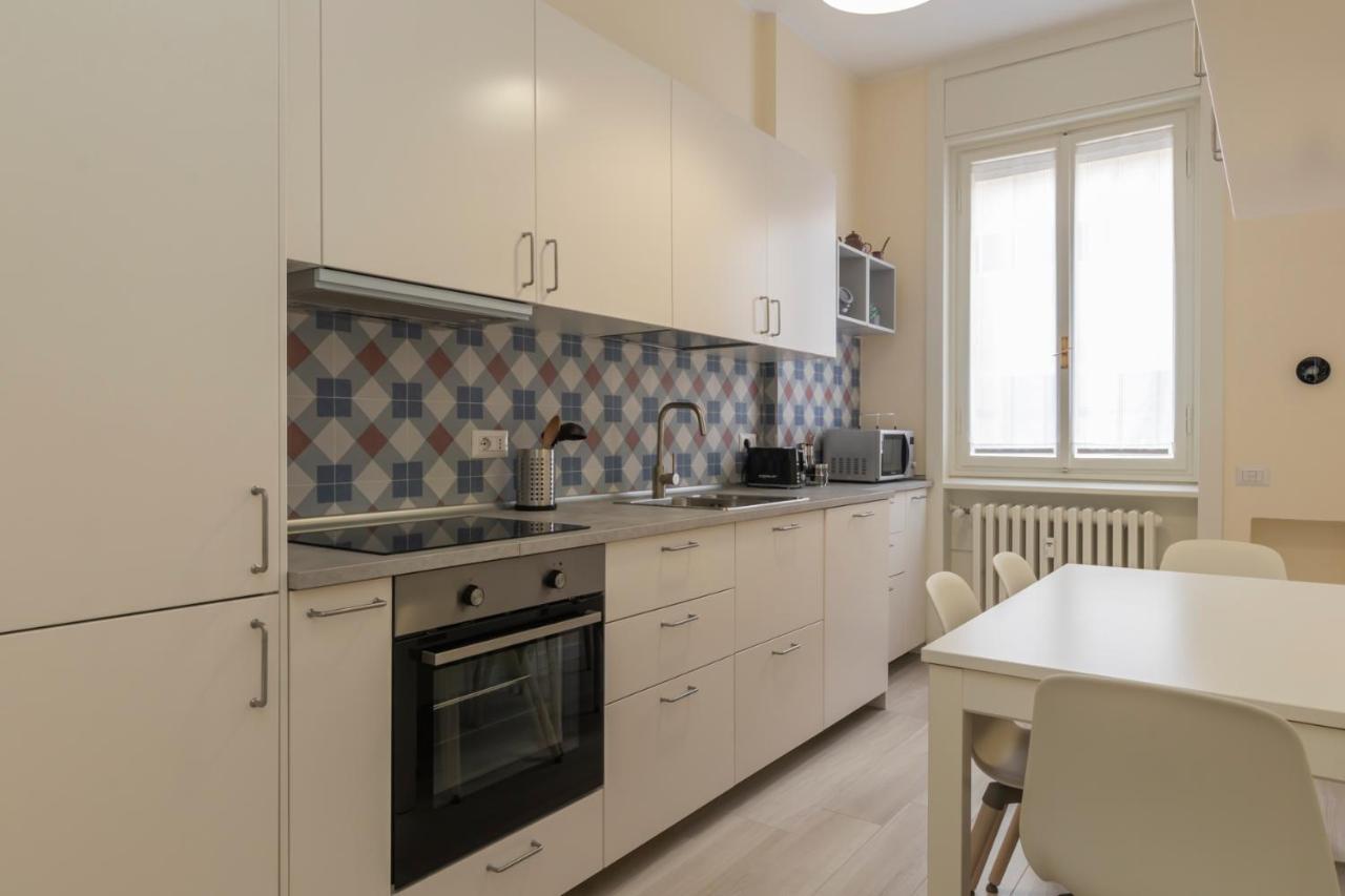 Ferienwohnung Joivy Modern 2Bed Flat With Balcony, 250M From M5 Foppa And M2 Sant'Agostino Mailand Exterior foto