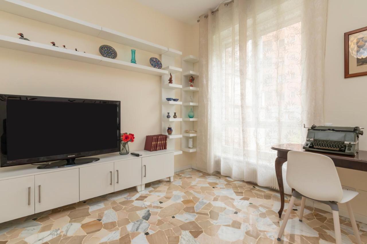 Ferienwohnung Joivy Modern 2Bed Flat With Balcony, 250M From M5 Foppa And M2 Sant'Agostino Mailand Exterior foto